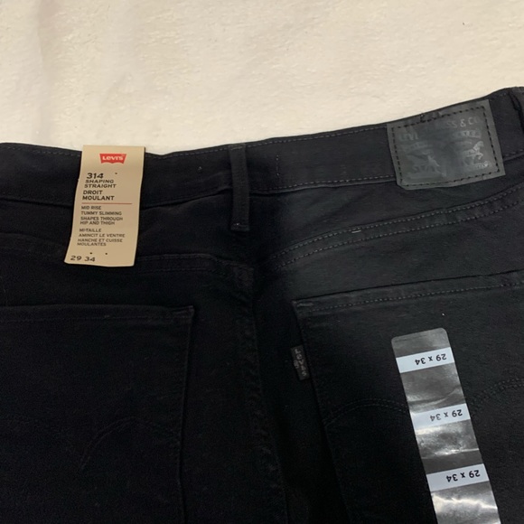 Brand new Levi Jean trouser - Picture 1 of 4
